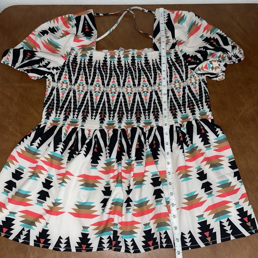 NWOT Rowdy Crowd Clothing Smocked Bodice Puff Sleeve Aztec/Southwest Top Size XL - Picture 8 of 8